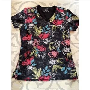 Cherokee Infinity scrub top